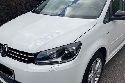 VW Touran 107.000 km 9.990 &euro; Stuhr 28816