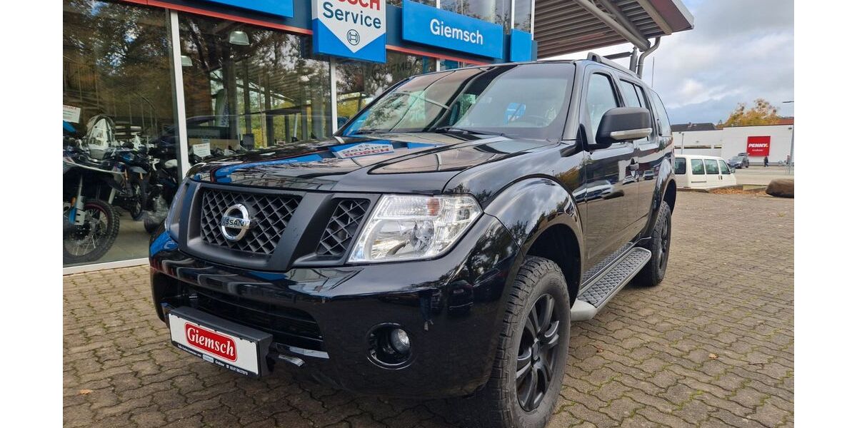 Nissan Pathfinder 116.000 km 23.900 &euro; Grabow 19300