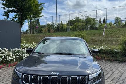 Jeep Compass 14.000 km 21.900 &euro; Remseck 71687