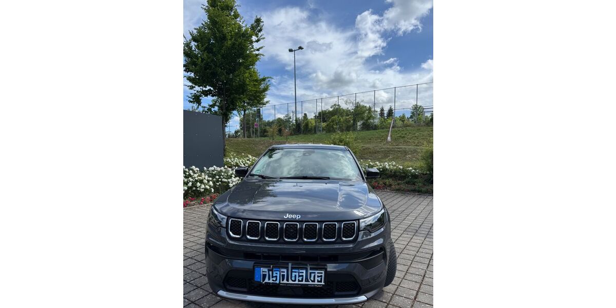 Jeep Compass 14.000 km 21.900 &euro; Remseck 71687