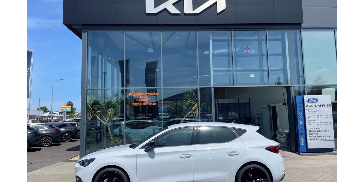 Seat Leon 2.416 km 26.380 &euro; Leipzig 04316