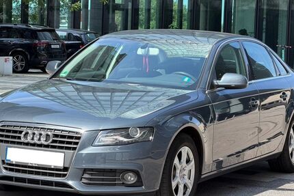 Audi A4 192.000 km 6.749 &euro; Düsseldorf 40221