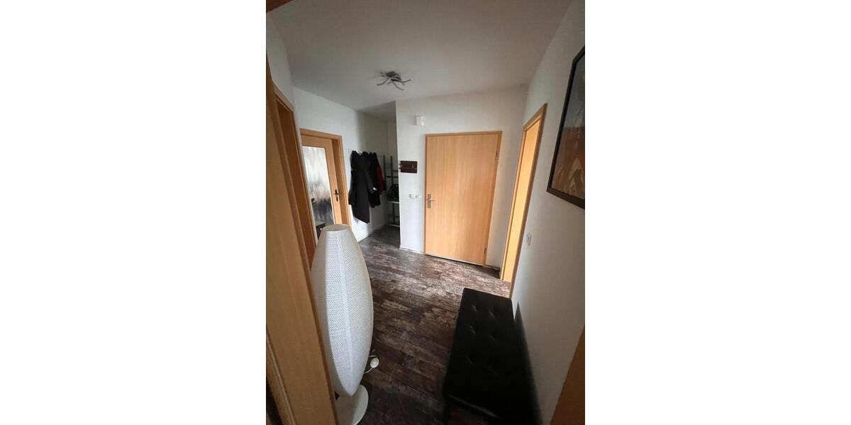 Etagenwohnung Rühen - 3 Zimmer, 70 m&sup2;, 165.000&euro; | Angebot:26964082