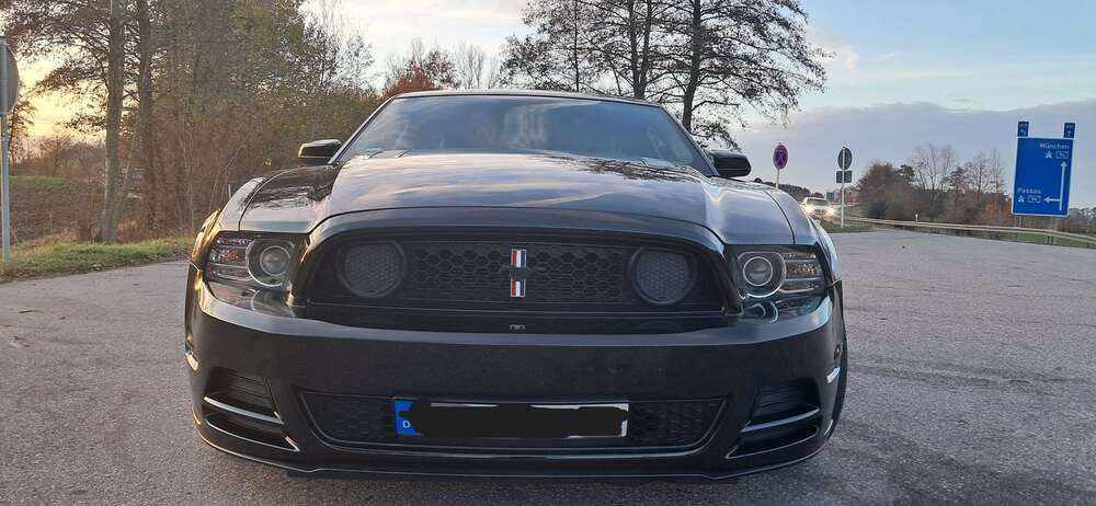 Ford Mustang 108.000 km 25.000 &euro; Maitenbeth 83558