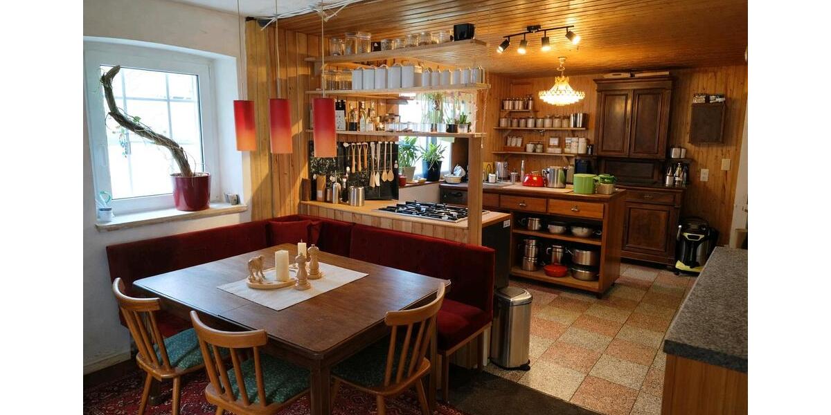 Einfamilienhaus Colmberg - 8.5 Zimmer, 200 m&sup2;, 250.000&euro; | Angebot:26837436