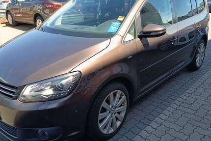 VW Touran 259.000 km 5.000 &euro; Hannover 30179