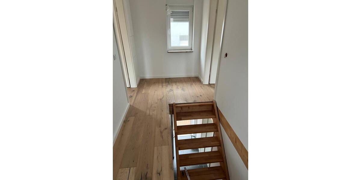 Einfamilienhaus Wolmirstedt - 2 Zimmer, 90 m&sup2;, 980&euro; | Angebot:26013404