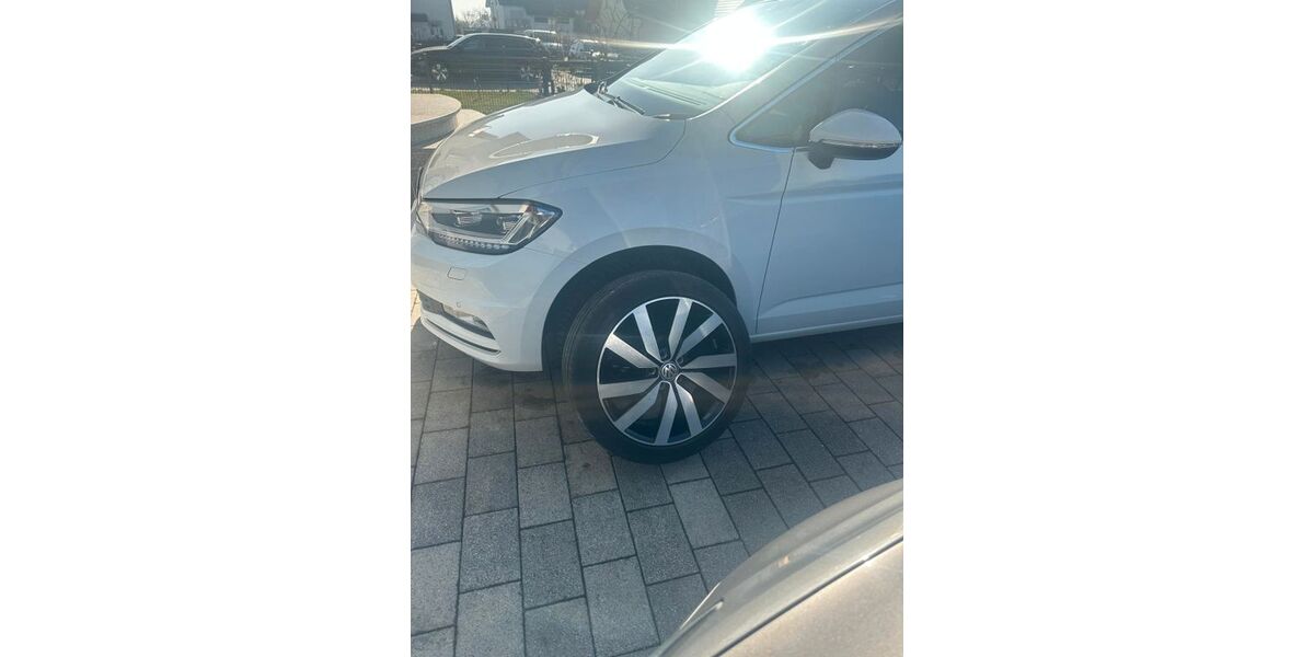 VW Touran 240.100 km 13.199 &euro; Gießen 35396