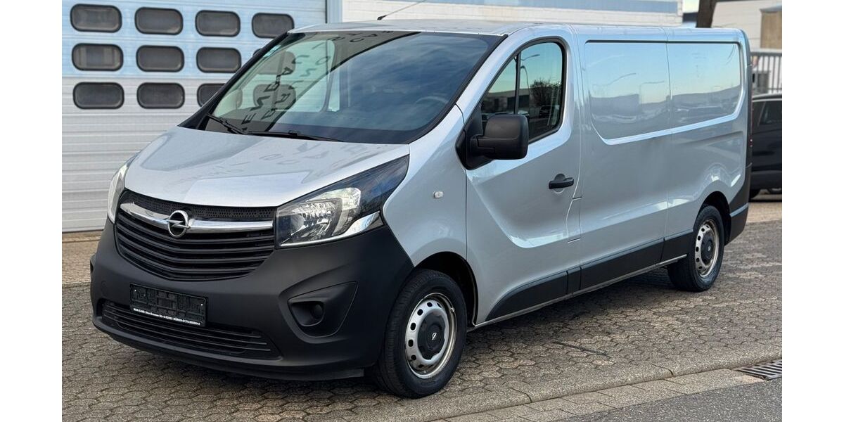 Opel Vivaro 256.000 km 6.900 &euro; Düren 52353