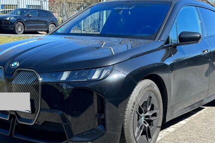 BMW iX 12.499 km 69.900 &euro; Bad Segeberg 23795