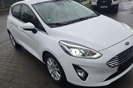 Ford Fiesta 134.800 km 10.990 € Gelsenkirchen 45884