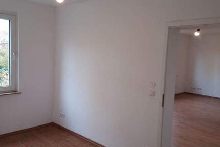 Zentrale Wohnung auf der Karl-Jarres-Straße.. 2 zimmer