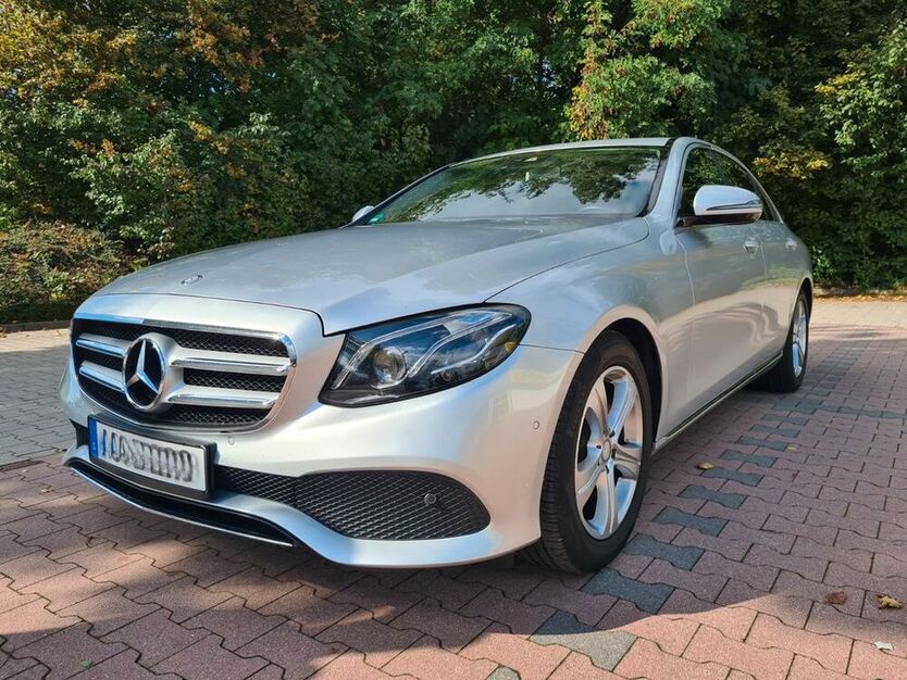 E 220