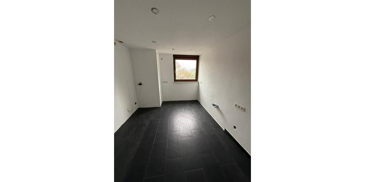 Reihenhaus Esslingen am Neckar Pliensauvorstadt - 4.5 Zimmer, 105 m&sup2;, 450.000&euro; | Angebot:24662491