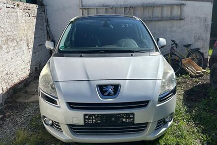Peugeot 5008 185.752 km 3.700 € Lunzenau 09328