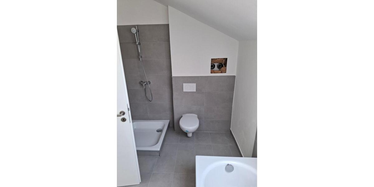 Dachgeschoßwohnung Klingenmünster - 3 Zimmer, 100 m&sup2;, 800&euro; | Angebot:25873823