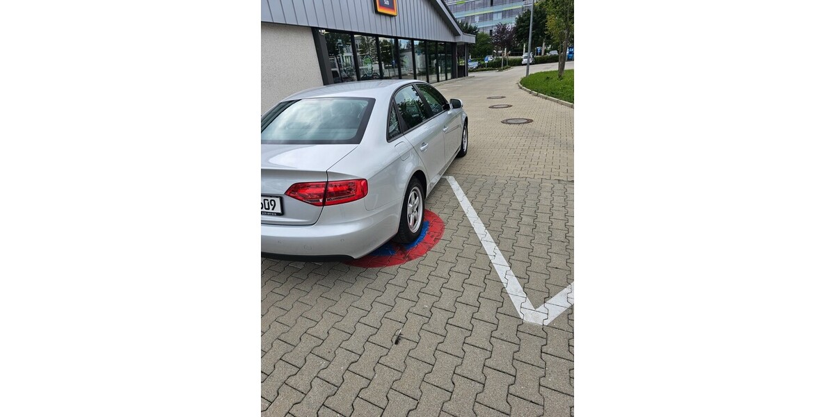 Audi A4 108.000 km 9.800 &euro; Augsburg 86150