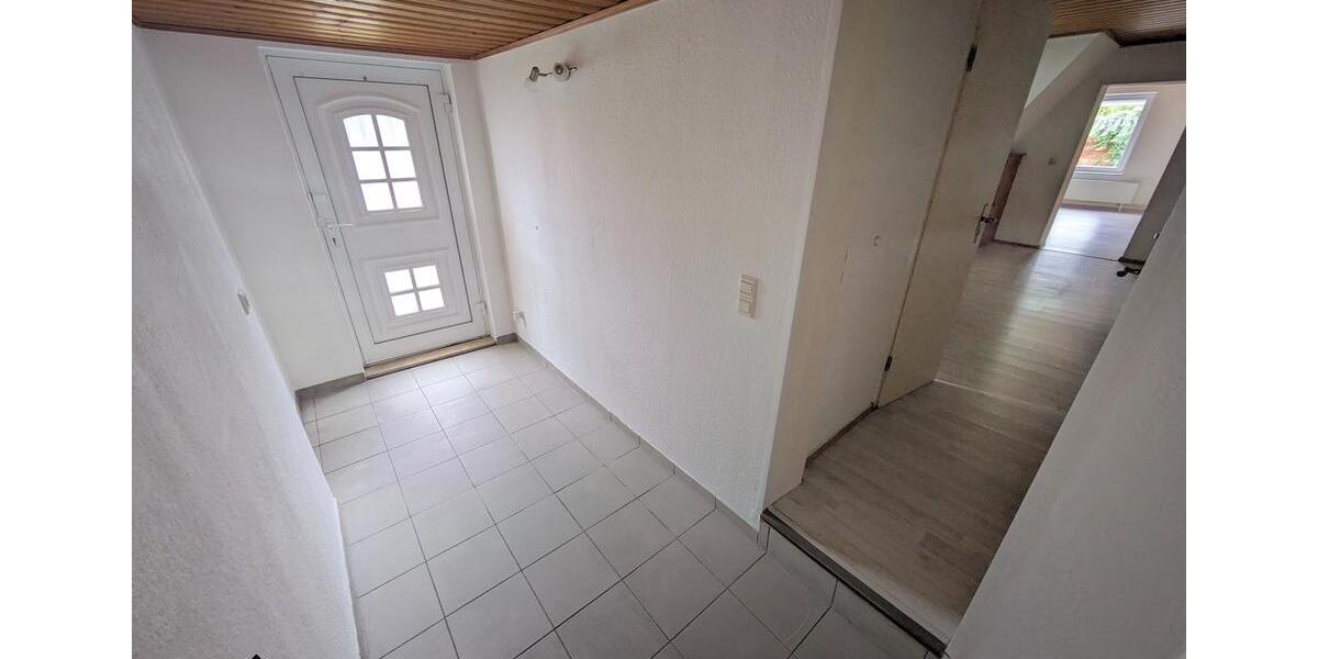 Erdgeschoßwohnung Eilenburg - 4 Zimmer, 104 m&sup2;, 572&euro; | Angebot:26008192