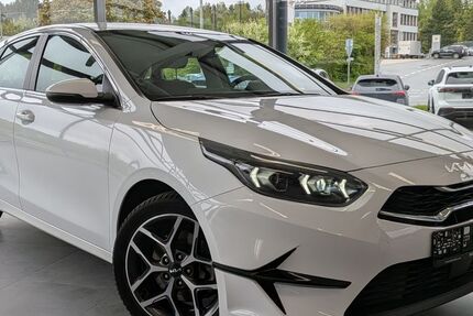 Kia ceed / Ceed 11.563 km 20.950 &euro; Naila 95119