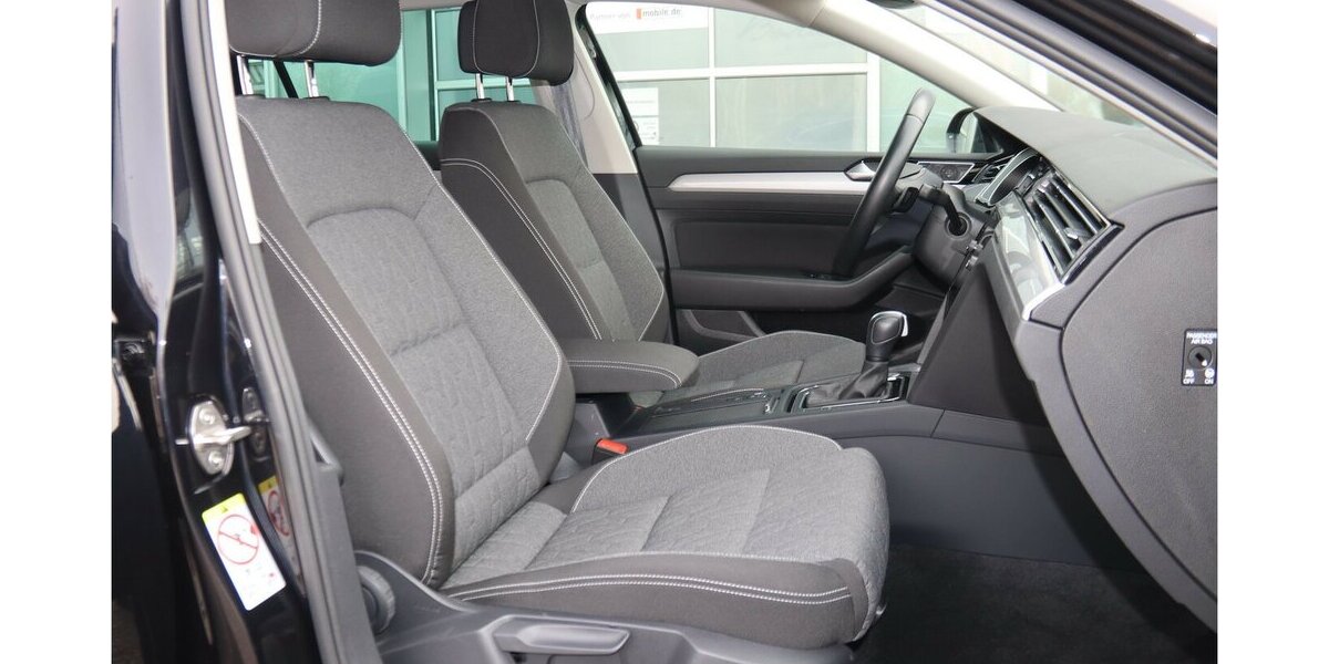 VW Passat 1.5 TSI BUSINESS/DSG/ACC/NAVIGATION/PDC 66.690 km 21.900 &euro; Villingen-Schwenningen 78054