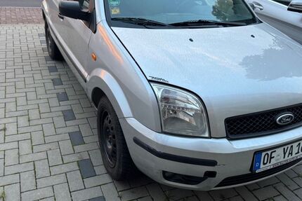 Ford Fusion 136.000 km 1.450 € Erlensee 63526