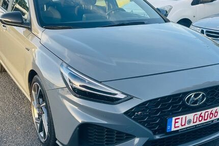 Hyundai i30 172.000 km 12.900 &euro; Euskirchen 53879