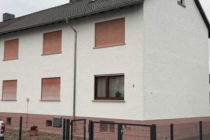 2-Familien-Haus 164qm Wohnfläche 570qm Grundstück 6 zimmer