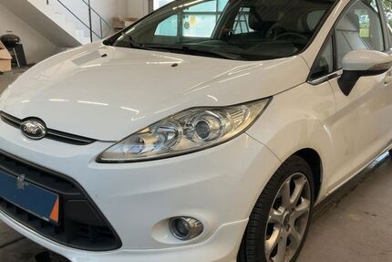 Ford Fiesta 78.000 km 7.490 € Mehring 54346