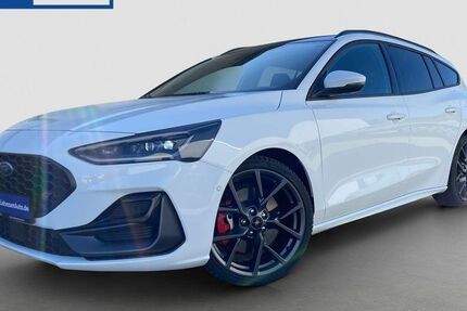 Ford Focus 13.922 km 33.699 &euro; Zwenkau 04442