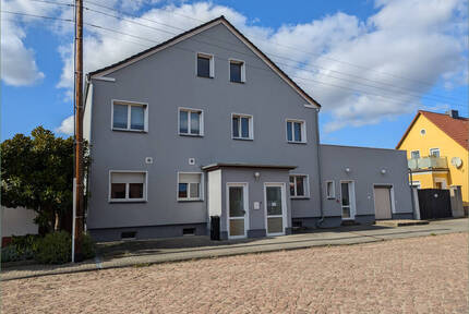GewerbeImmobilie mit Lager- und Büroflächen in Edderitz