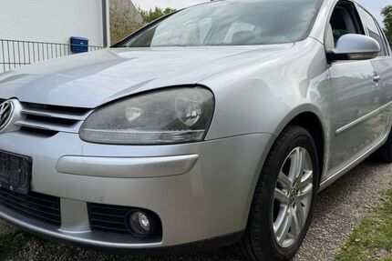 VW Golf 186.735 km 3.190 &euro; Karlsruhe 76189