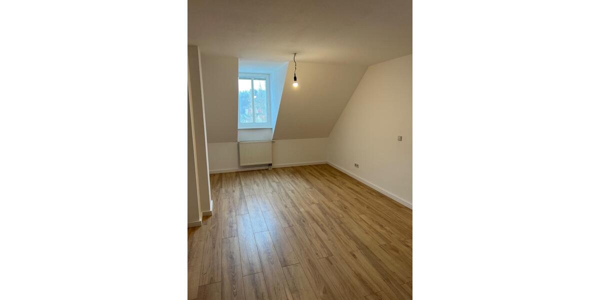 Dachgeschoßwohnung Blieskastel - 2 Zimmer, 62 m&sup2;, 93.500&euro; | Angebot:27030052