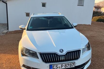 Skoda Superb 270.000 km 11.900 &euro; Neuhausen 73765