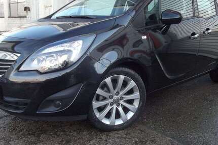 Opel Meriva 26.200 km 9.899 &euro; Berlin 12277