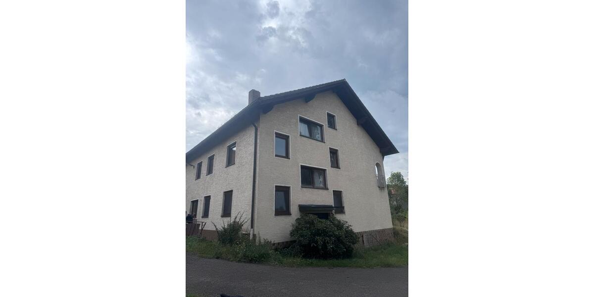 Mehrfamilienhaus, Wohnhaus Bad Neualbenreuth - 14 Zimmer, 254 m&sup2;, 220.000&euro; | Angebot:27147837
