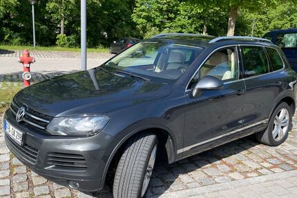VW Touareg 272.000 km 10.700 &euro; Haar 85540