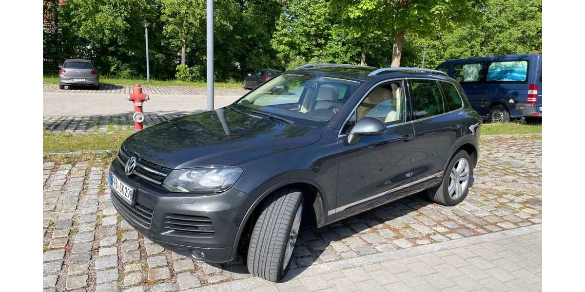 VW Touareg 272.000 km 10.700 &euro; Haar 85540