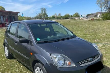 Ford Fiesta 68.990 km 3.999 &euro; Wörth an der Isar 84109