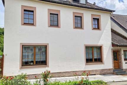 Haus Üxheim - 5 Zimmer, 160 m&sup2;, 220.000&euro; | Angebot:26865938