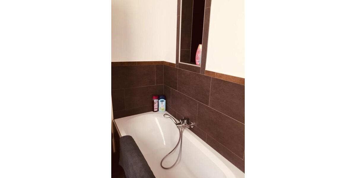 Doppelhaushälfte Lippstadt - 8 Zimmer, 165 m&sup2;, 1.450&euro; | Angebot:25281298