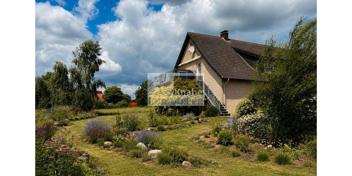 Einfamilienhaus Rödinghausen - 8 Zimmer, 241 m&sup2;, 495.000&euro; | Angebot:27096787
