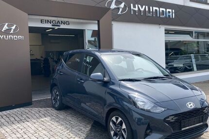 Hyundai i10 10.300 km 16.790 &euro; Emmendingen-Kollmarsreute 79312