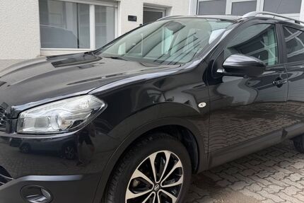 Nissan Qashqai 172.500 km 5.900 &euro; Magstadt 71106