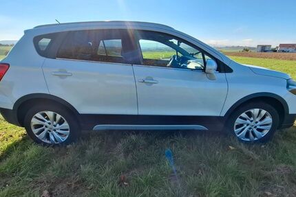 Suzuki (SX4) S-Cross 108.000 km 11.900 &euro; Leutenbach 71397