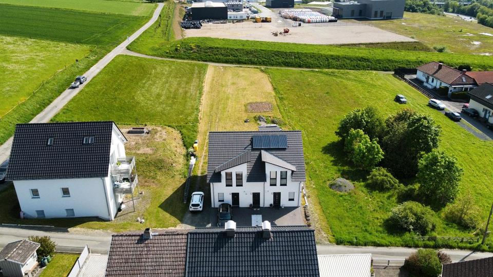 Doppelhaushälfte Bad Laasphe - 8 Zimmer, 218 m&sup2;, 799.000&euro; | Angebot:26393472