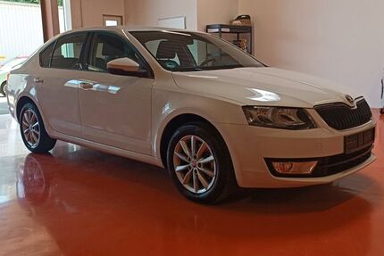 Skoda Octavia 81.675 km 7.590 &euro; Augsburg 86159