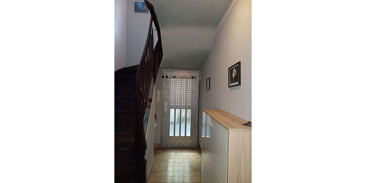 Doppelhaushälfte Stuttgart Weilimdorf - 8 Zimmer, 177 m&sup2;, 598.000&euro; | Angebot:25724263