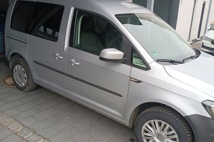 VW Caddy 178.500 km 15.500 € Ulm 89075
