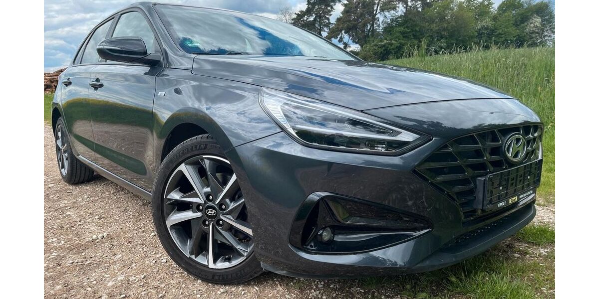 Hyundai i30 64.400 km 15.999 &euro; Fürth 90762