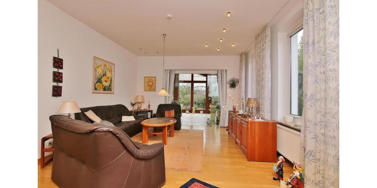 Etagenwohnung Schleswig - 3 Zimmer, 120 m&sup2;, 1.200&euro; | Angebot:26579117